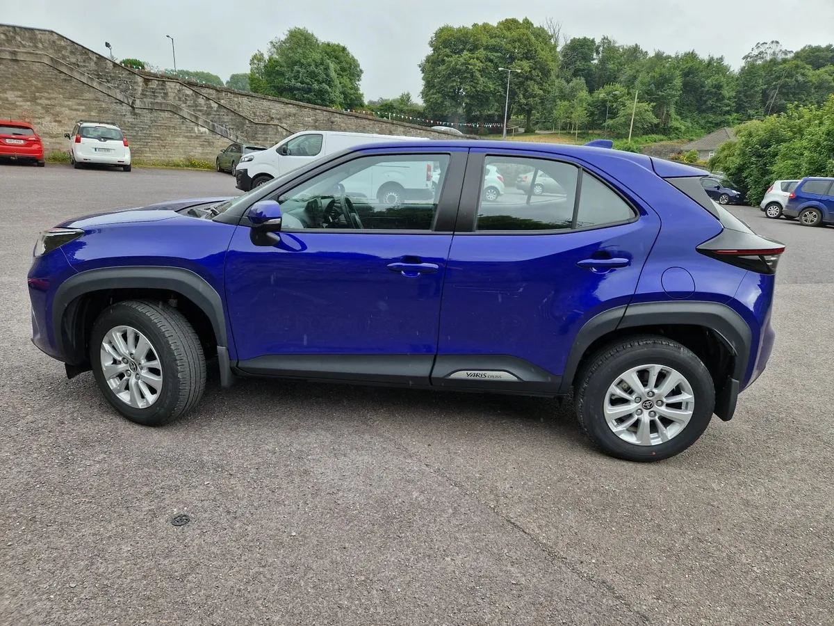 Toyota Yaris Cross 2024 (Very Low Mileage) - Image 3