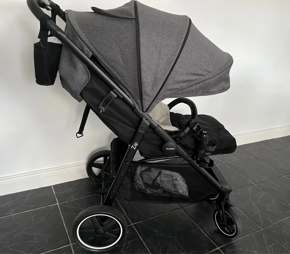 Stroller - Image 3