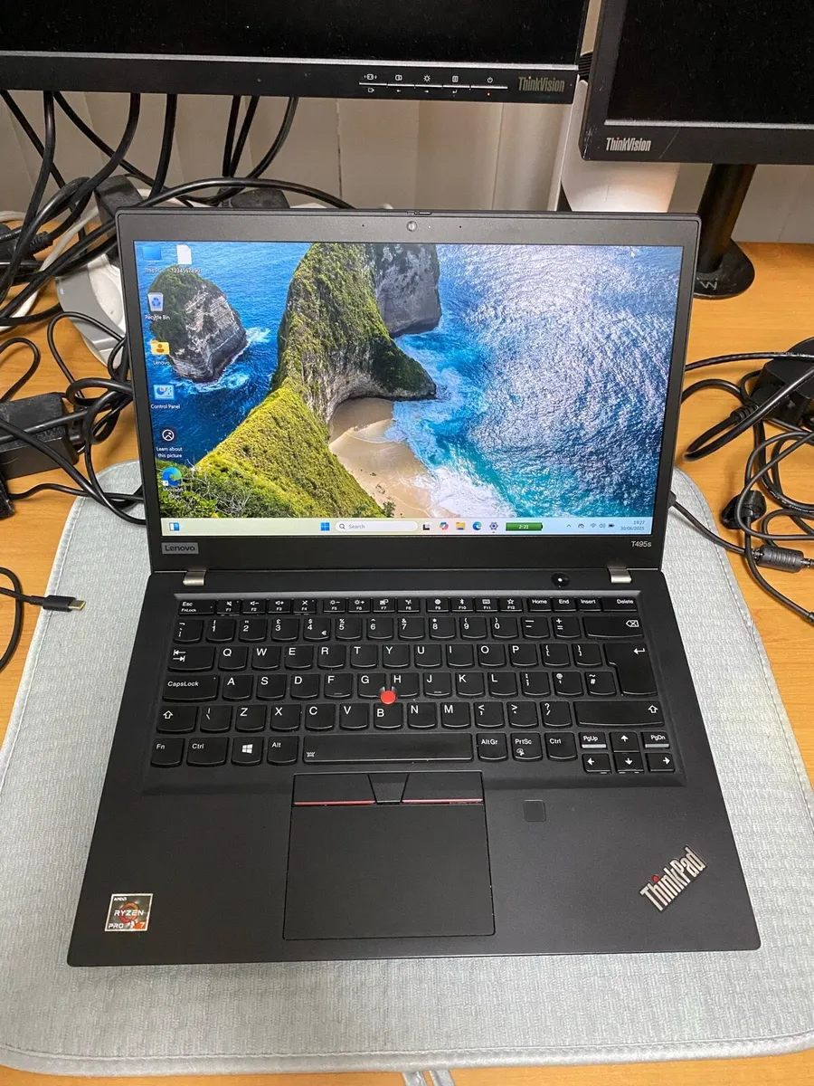 Lenovo Thinkpad Ryzen 7 pro 16-256 win 11pro - Image 1