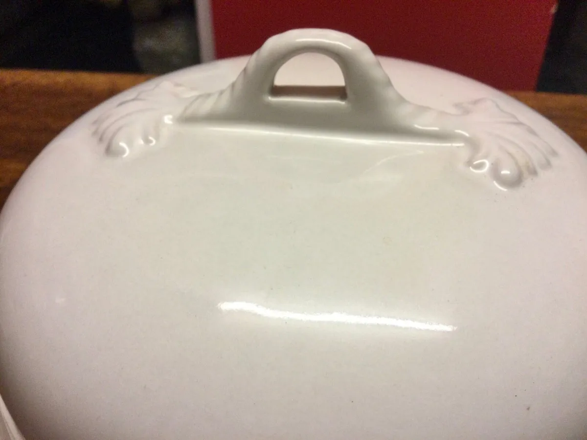 Large Ceramic Cheese Dish - Image 4