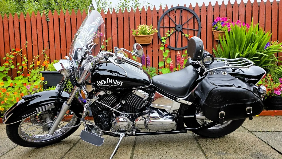 YAMAHA  DRAGSTAR CUSTOM - Image 3