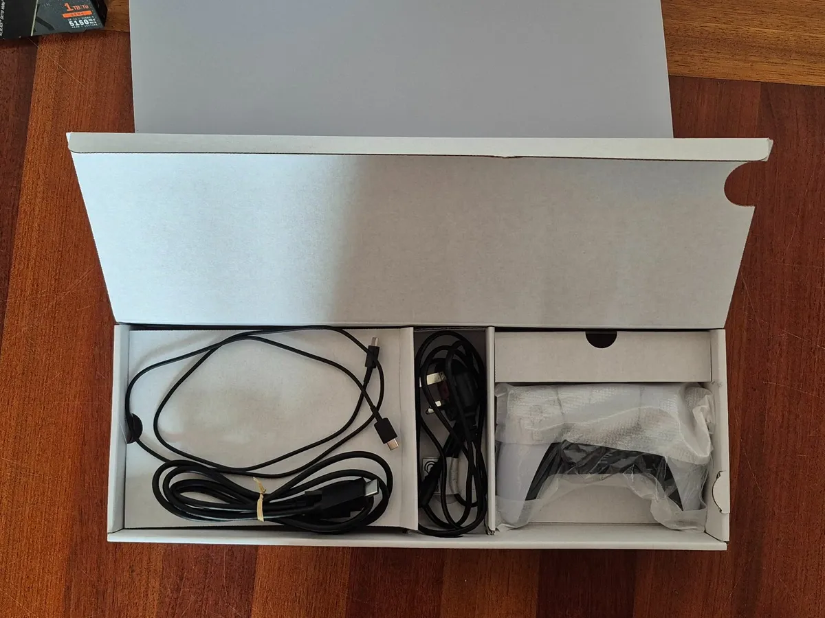 PS5 disc console 1.825 TB - Image 2