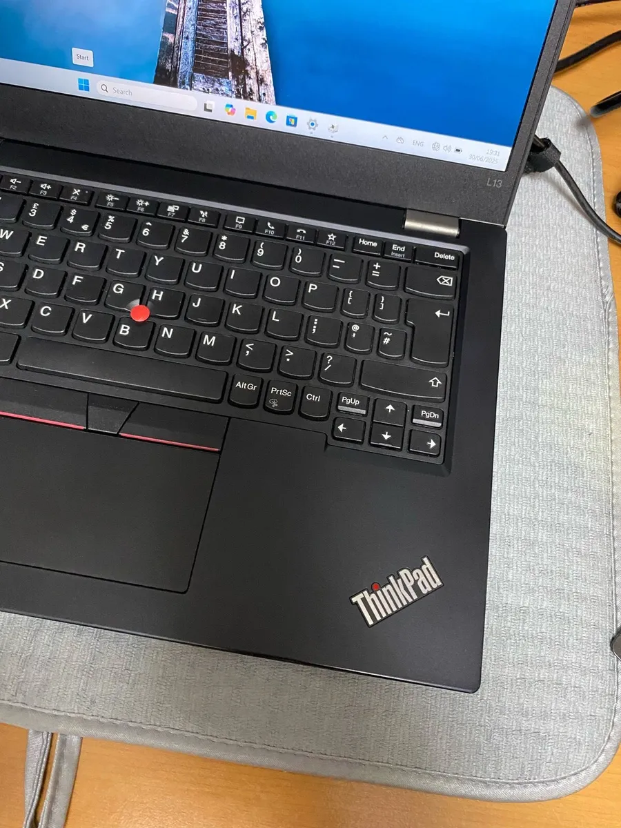 Lenovo Thinkpad Ryzen 5 pro 8-256 win 11 pro - Image 2
