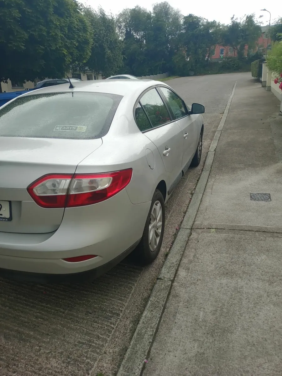 Renault Fluence 2013 - Image 2