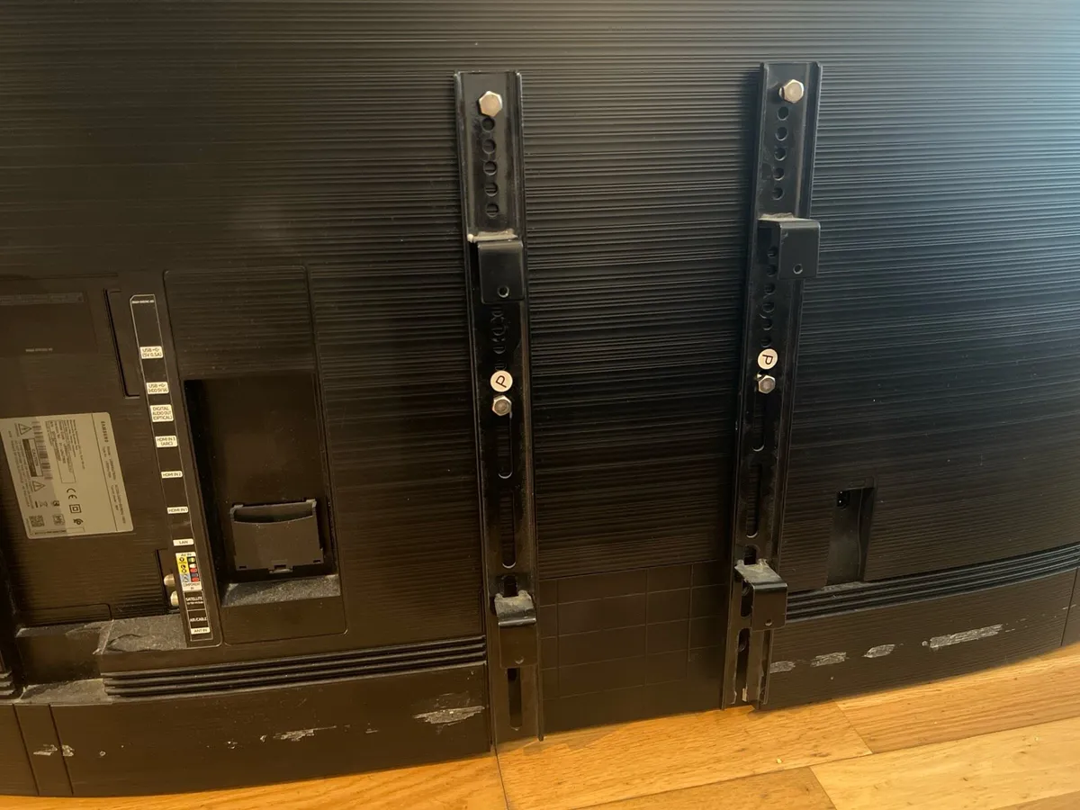 TV stand - Image 4
