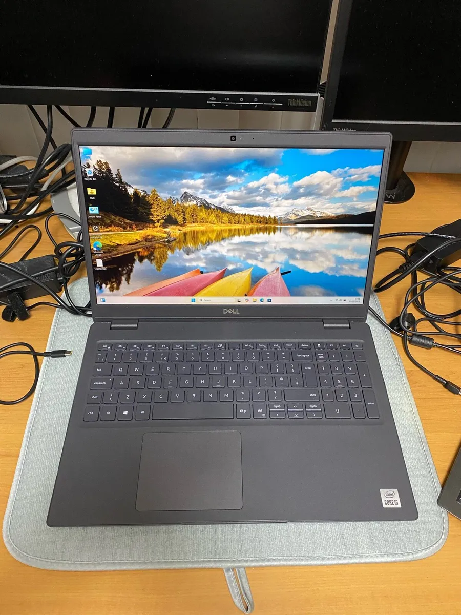 Dell laptop i5 pro 10th gen 8-256 win 11 pro - Image 1