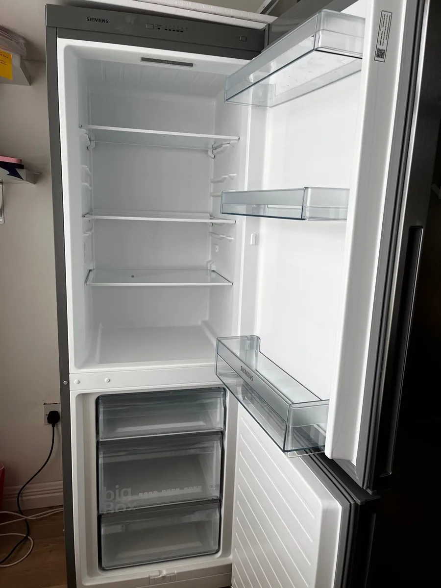 Siemens Fridge Freezer - Image 2
