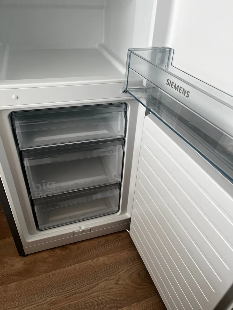 Siemens Fridge Freezer - Image 4