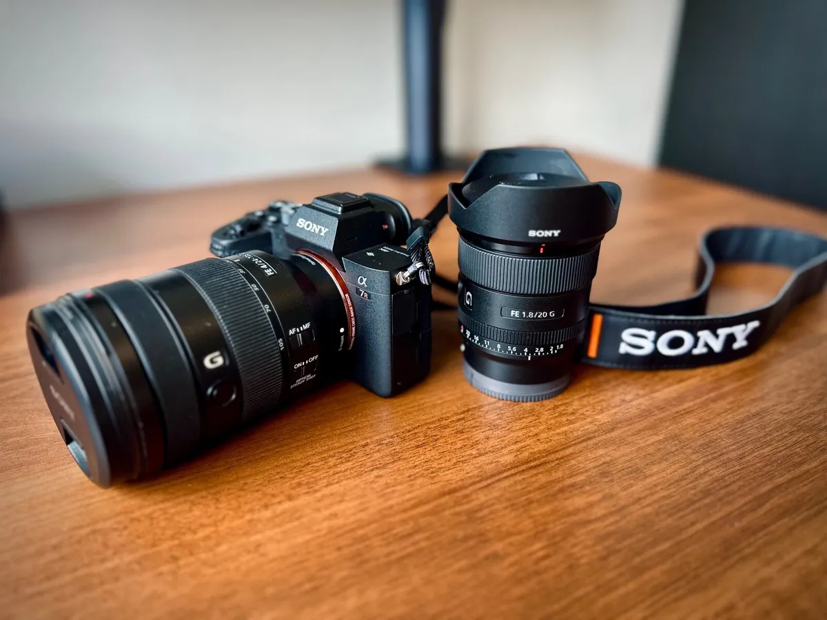 Complete Sony A7R IV Camera Kit + 2 Lenses - Image 1