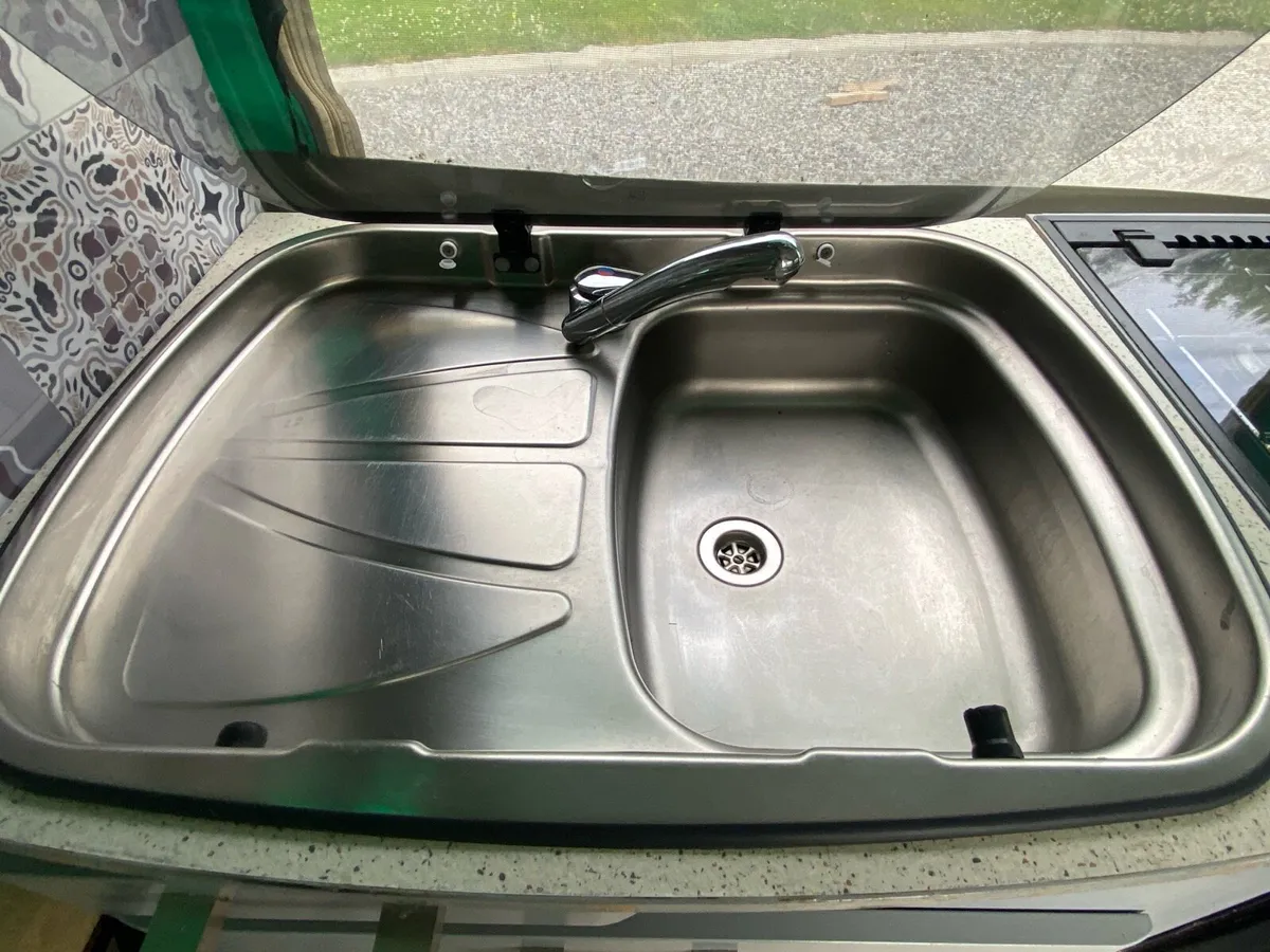 Folding Camper - Image 2