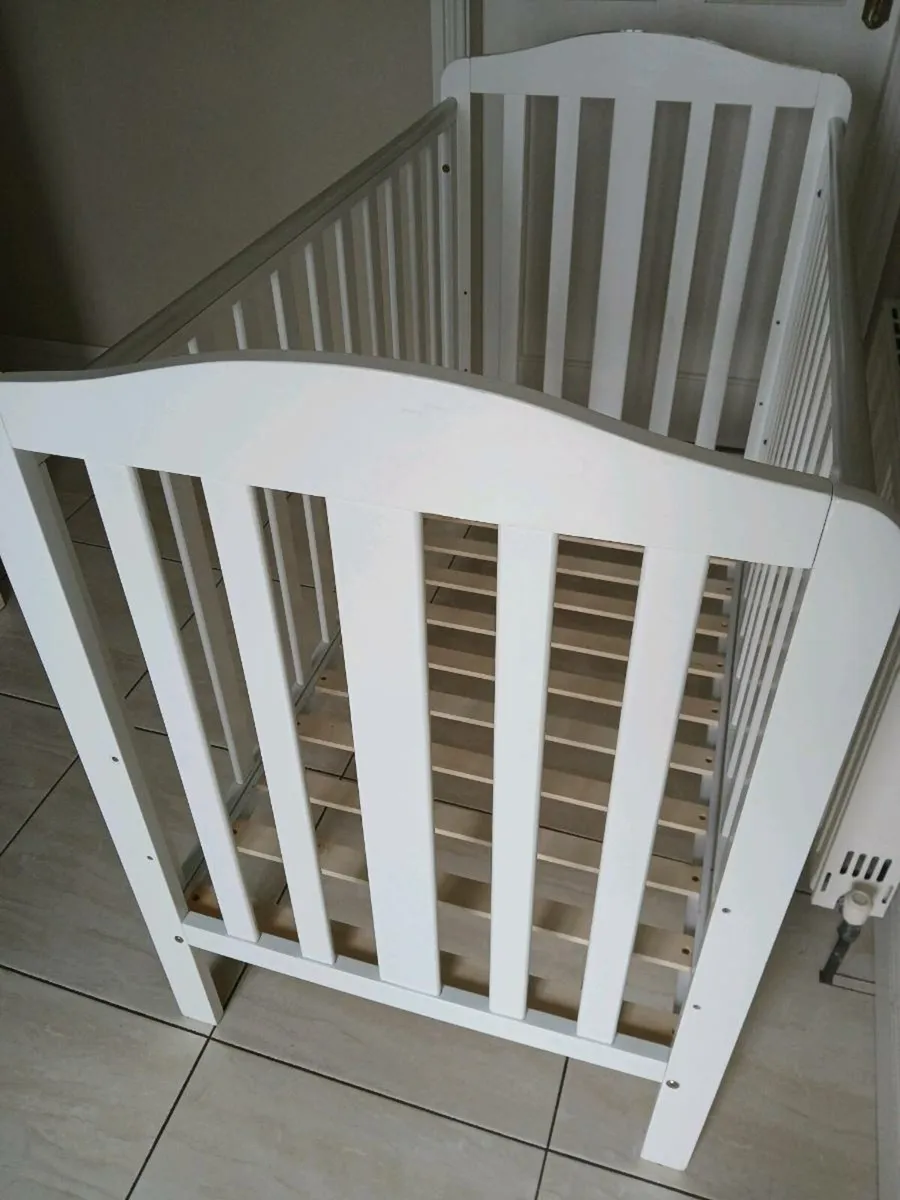 Cot. 120 x 60 - Image 1