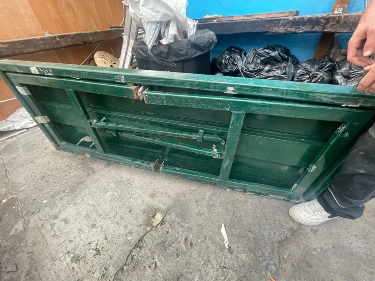 Steel Table with Vice - Image 4
