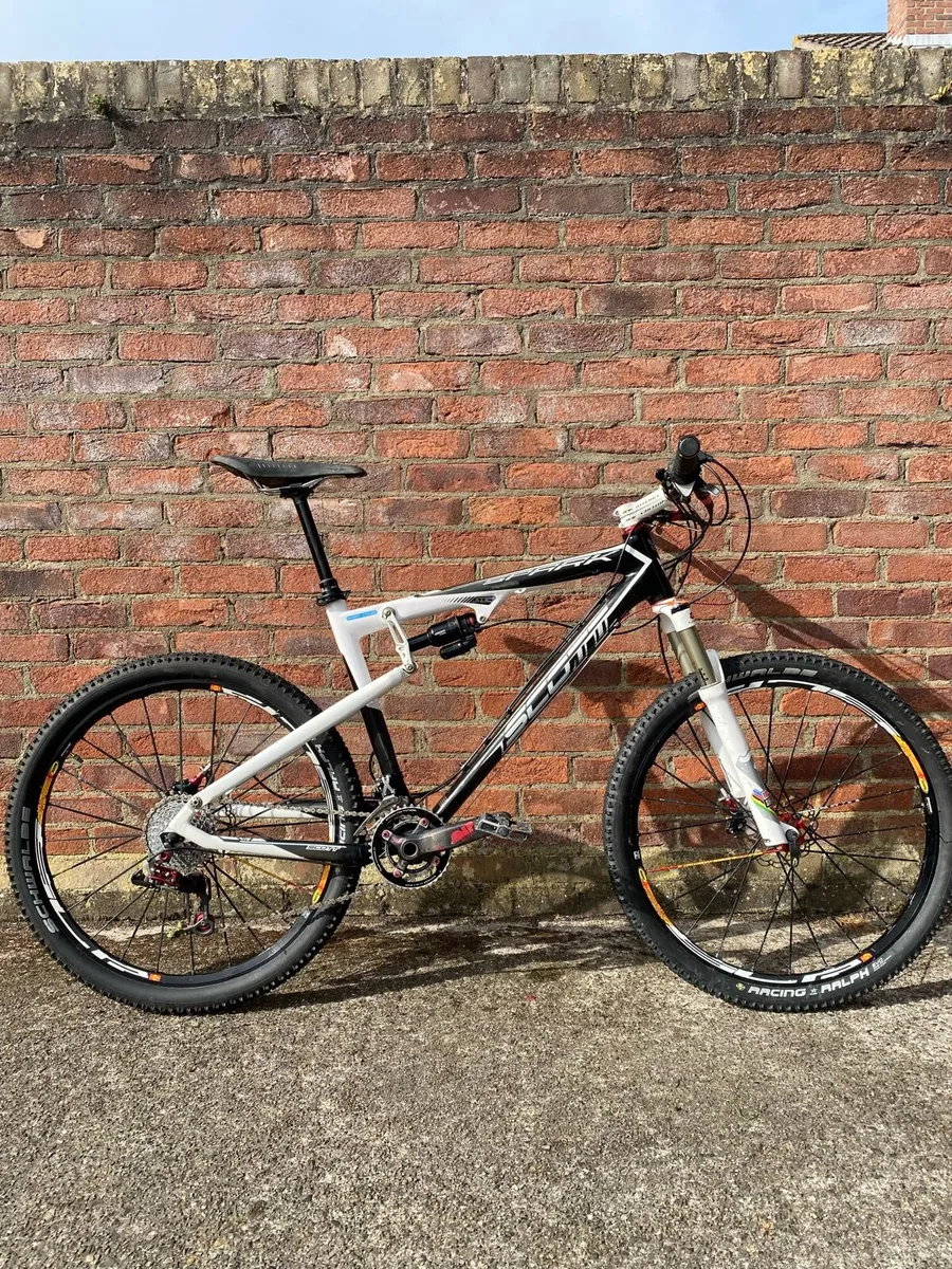 Scott Full Carbon Mountain Bike - Image 1