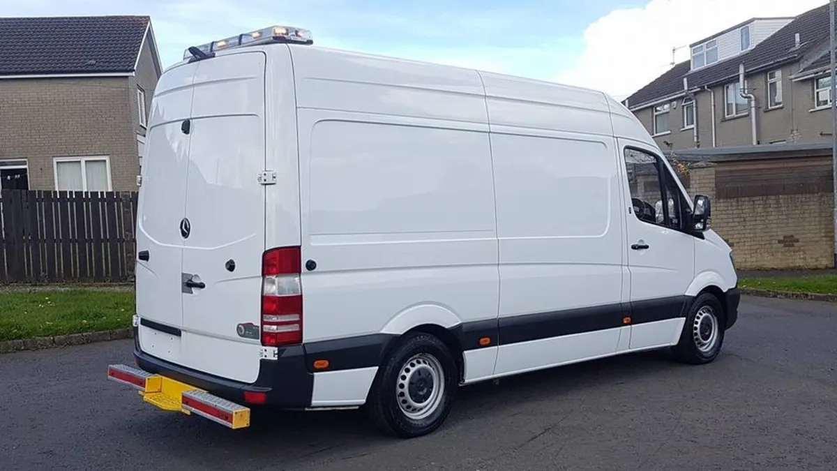 2014 Mercedes Sprinter RAC Mobile Tyre Fitting Van - Image 2
