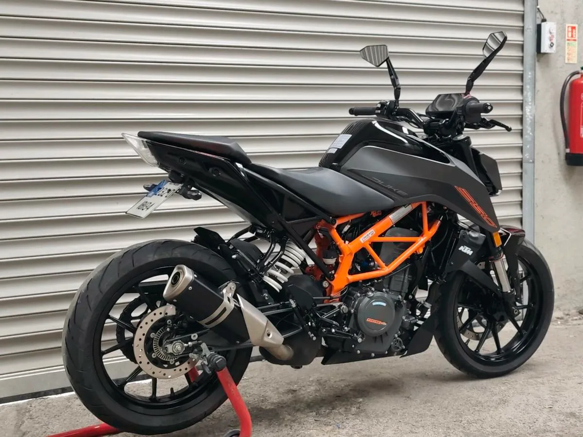 KTM 390 Duke - Image 3