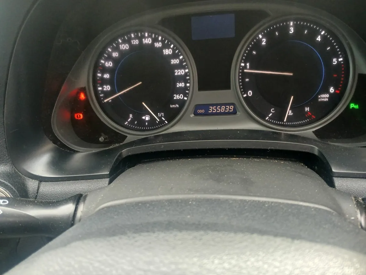 Lexus IS  220 D 2009 - Image 4