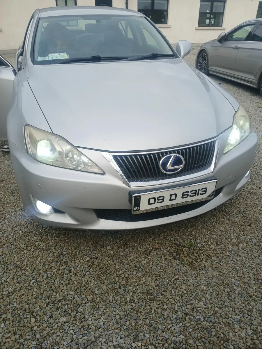 Lexus IS  220 D 2009 - Image 3