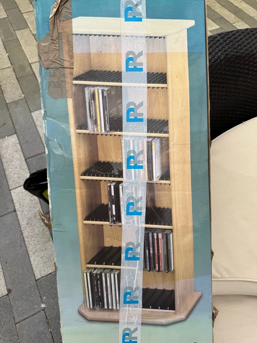 Cd shelves - Image 1