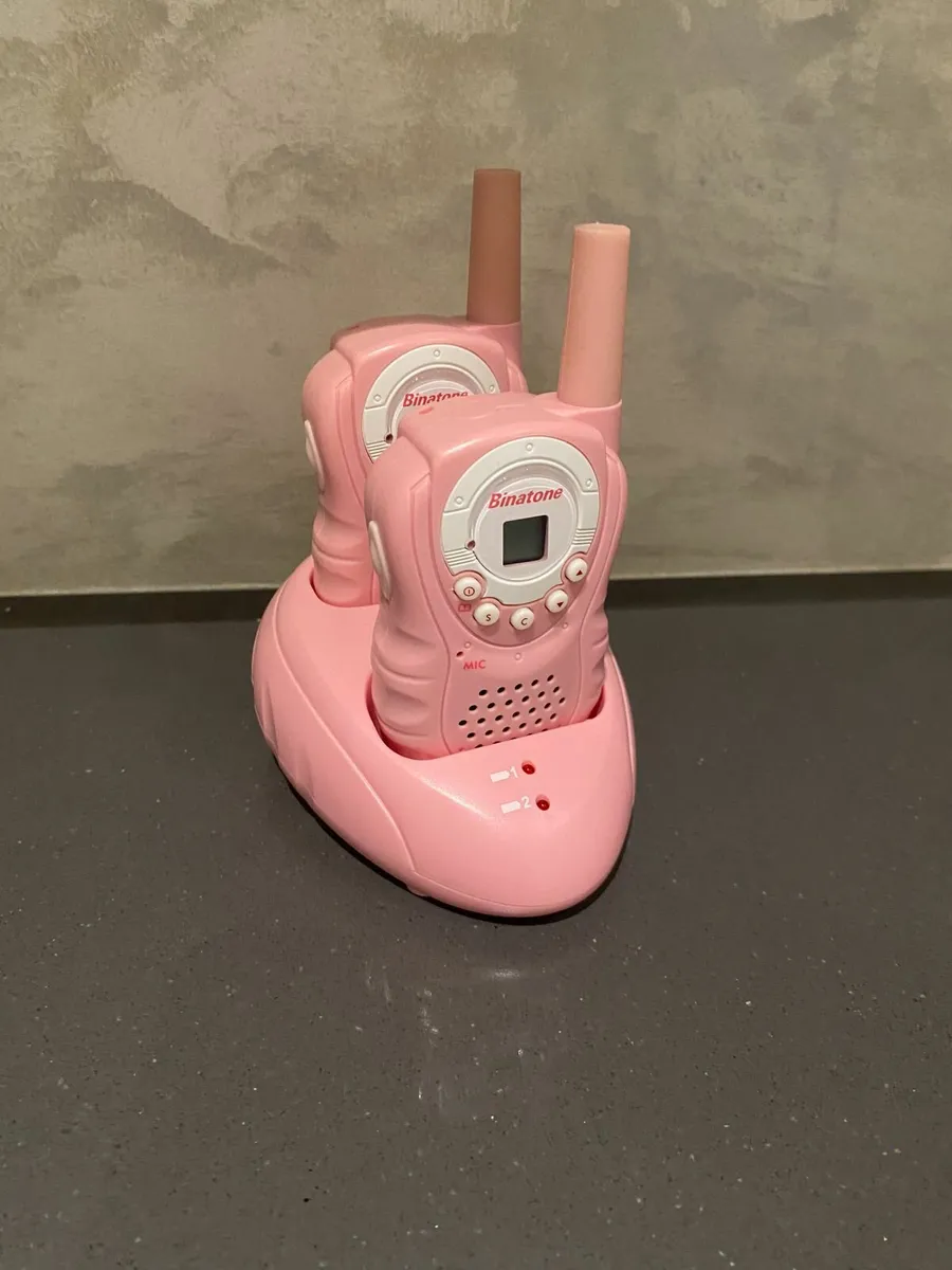 Binatone Latitude 150 Pink Walkie Talkies - Image 2