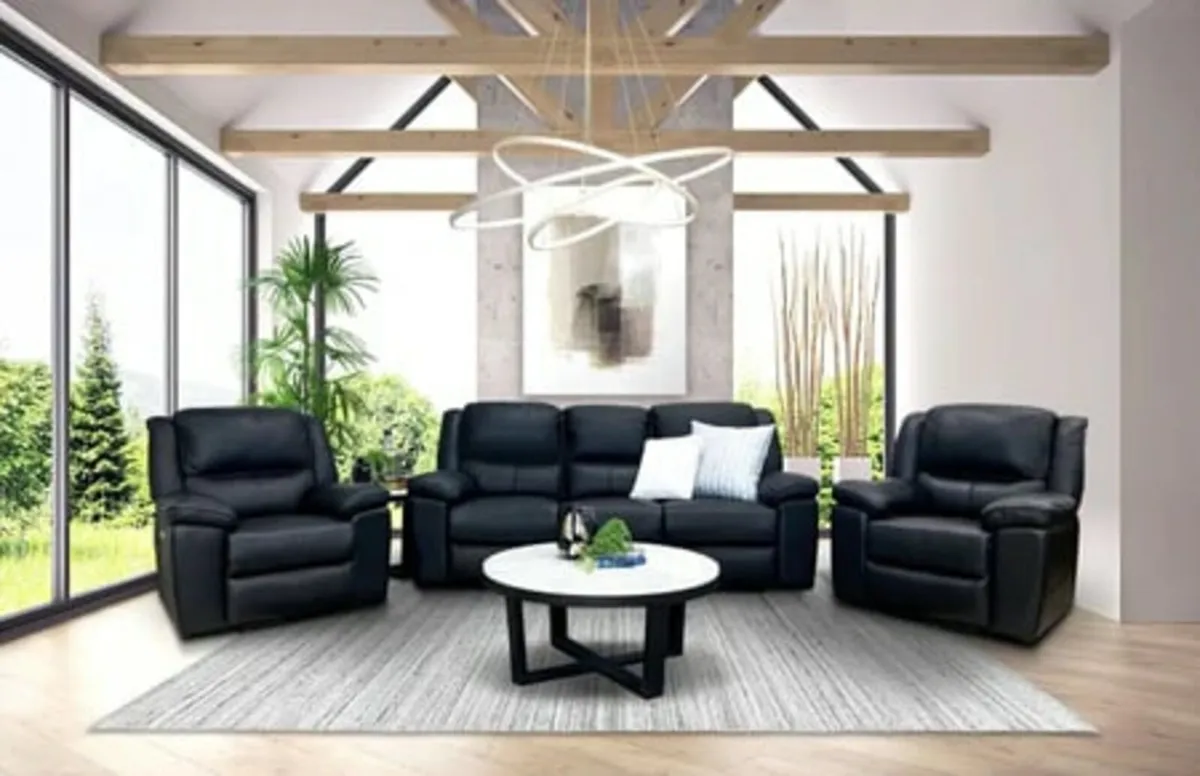Brand new Hudson 311 recliners reduced