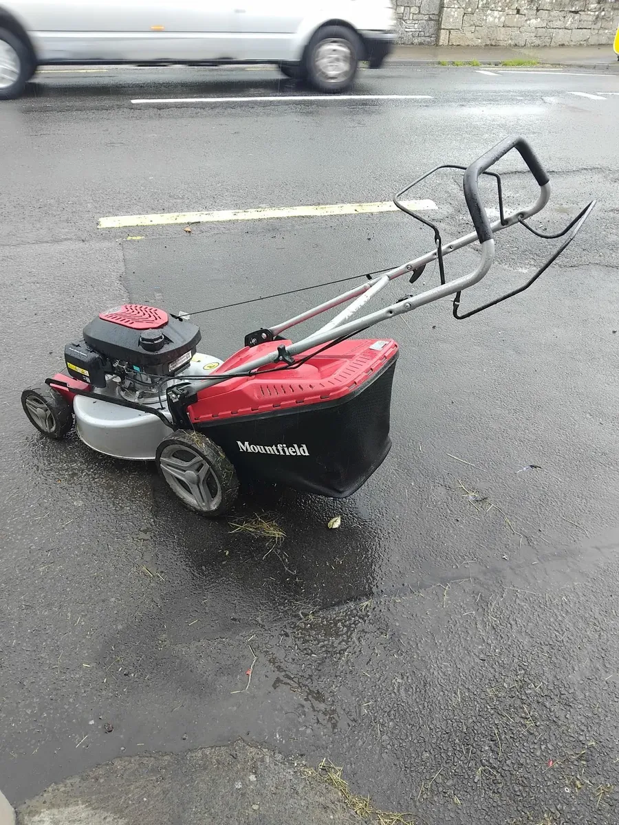 Honda gcvx Mountfield lawnmower priced - Image 1