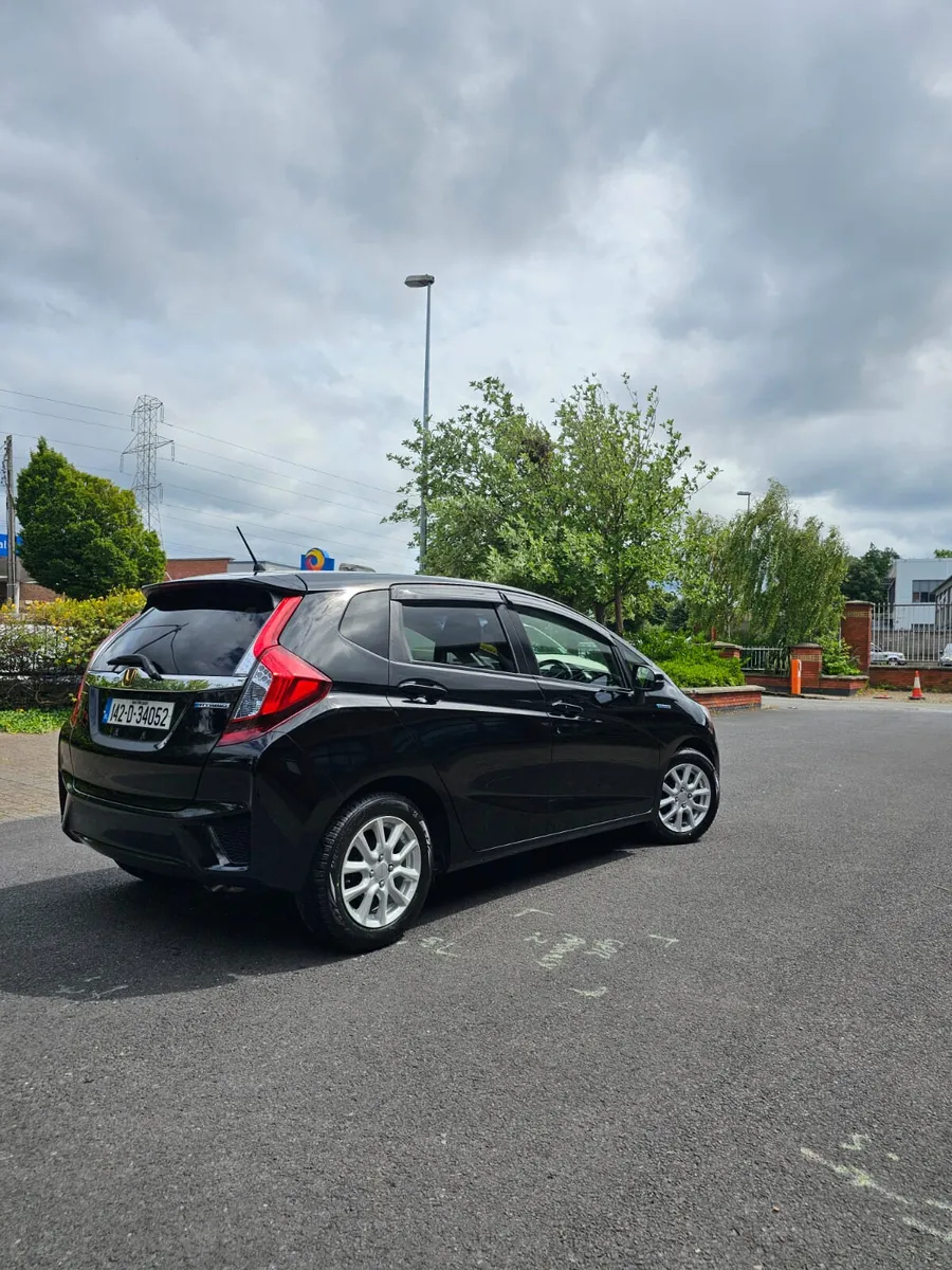 Honda Fit 2014 Automatic Hybrid - Image 2