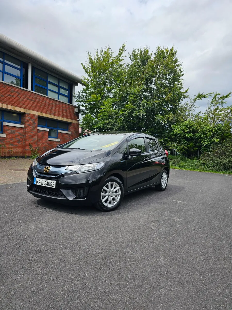 Honda Fit 2014 Automatic Hybrid - Image 4