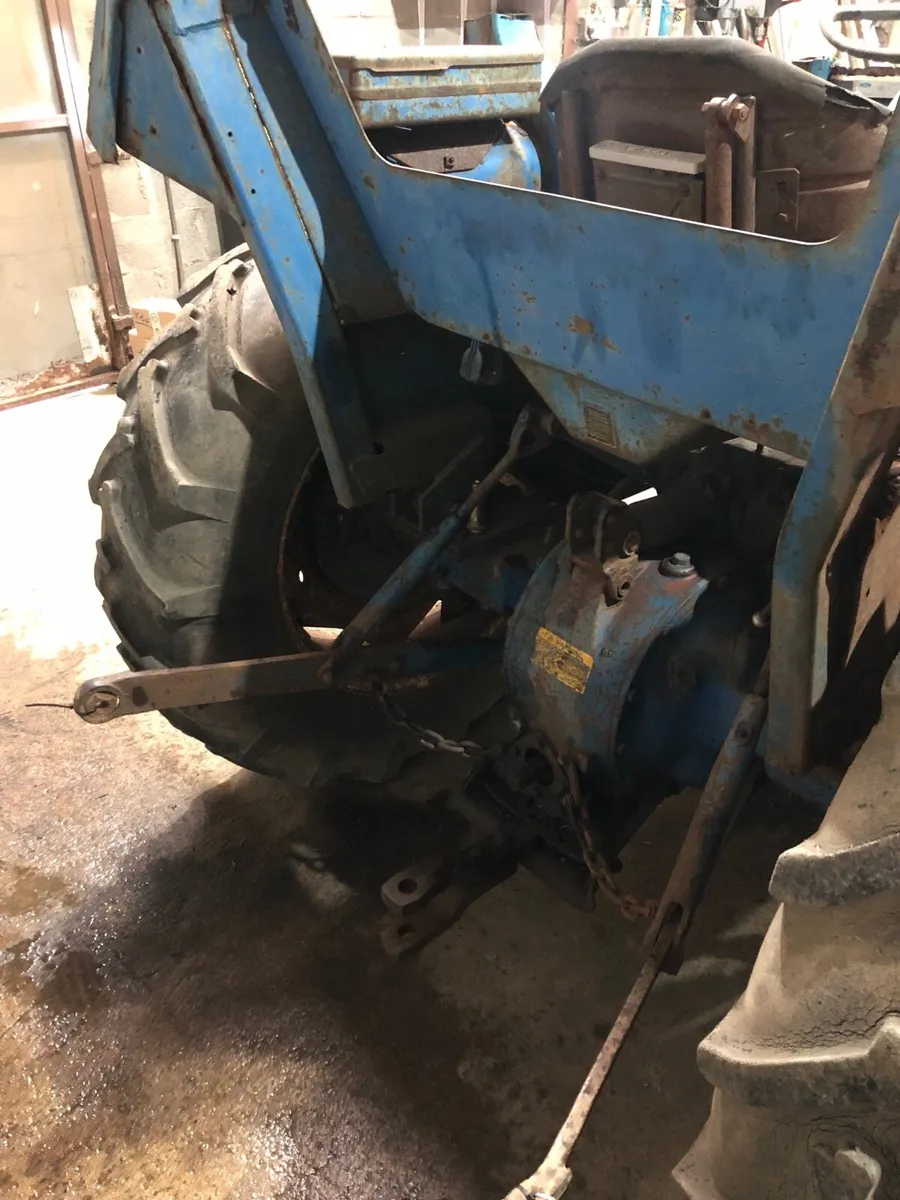 Ford 3600 - Image 3