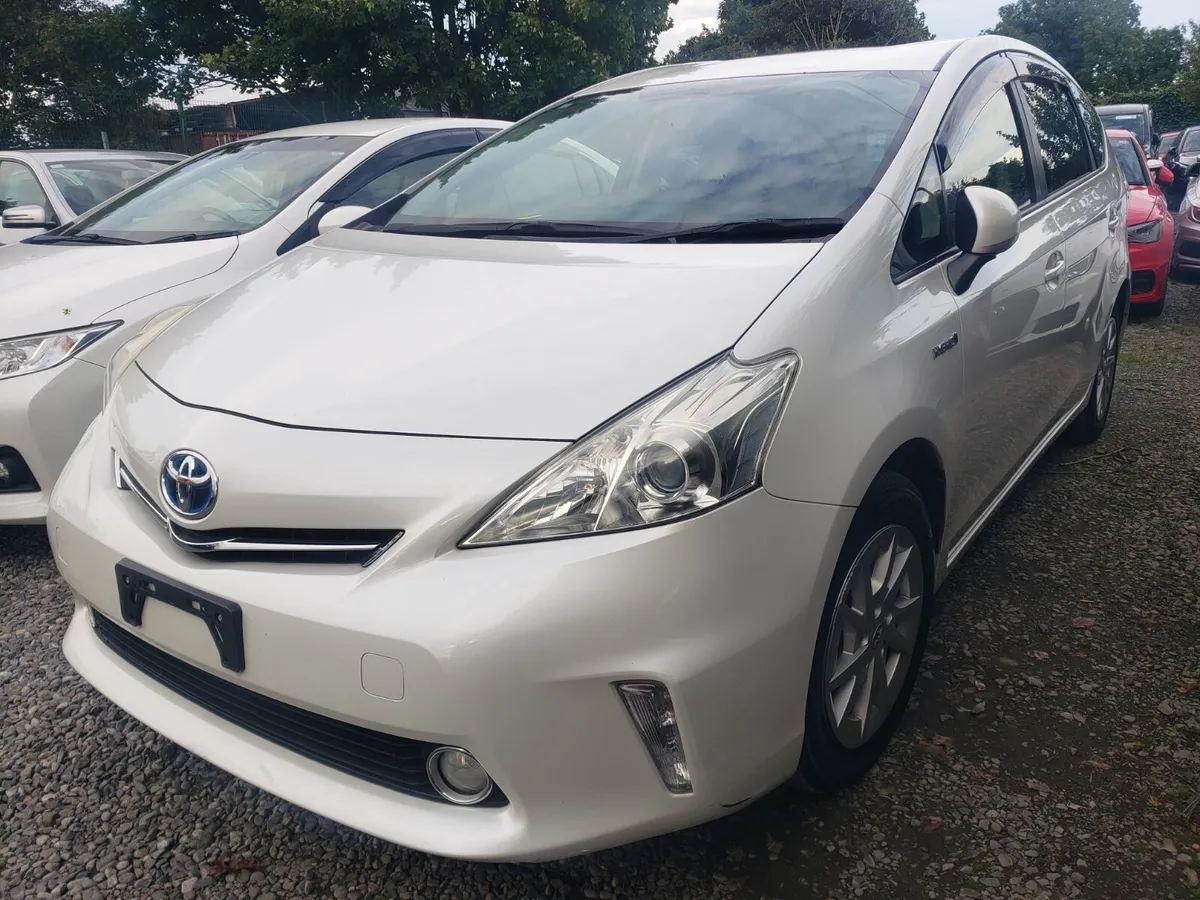 Prius 7 seater alpha 2013, - Image 1