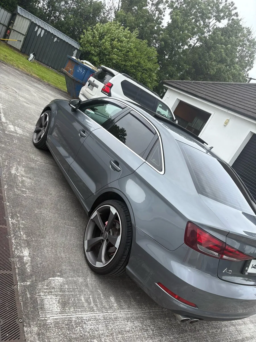 Audi A3 Saloon Pan-Roof - Image 4
