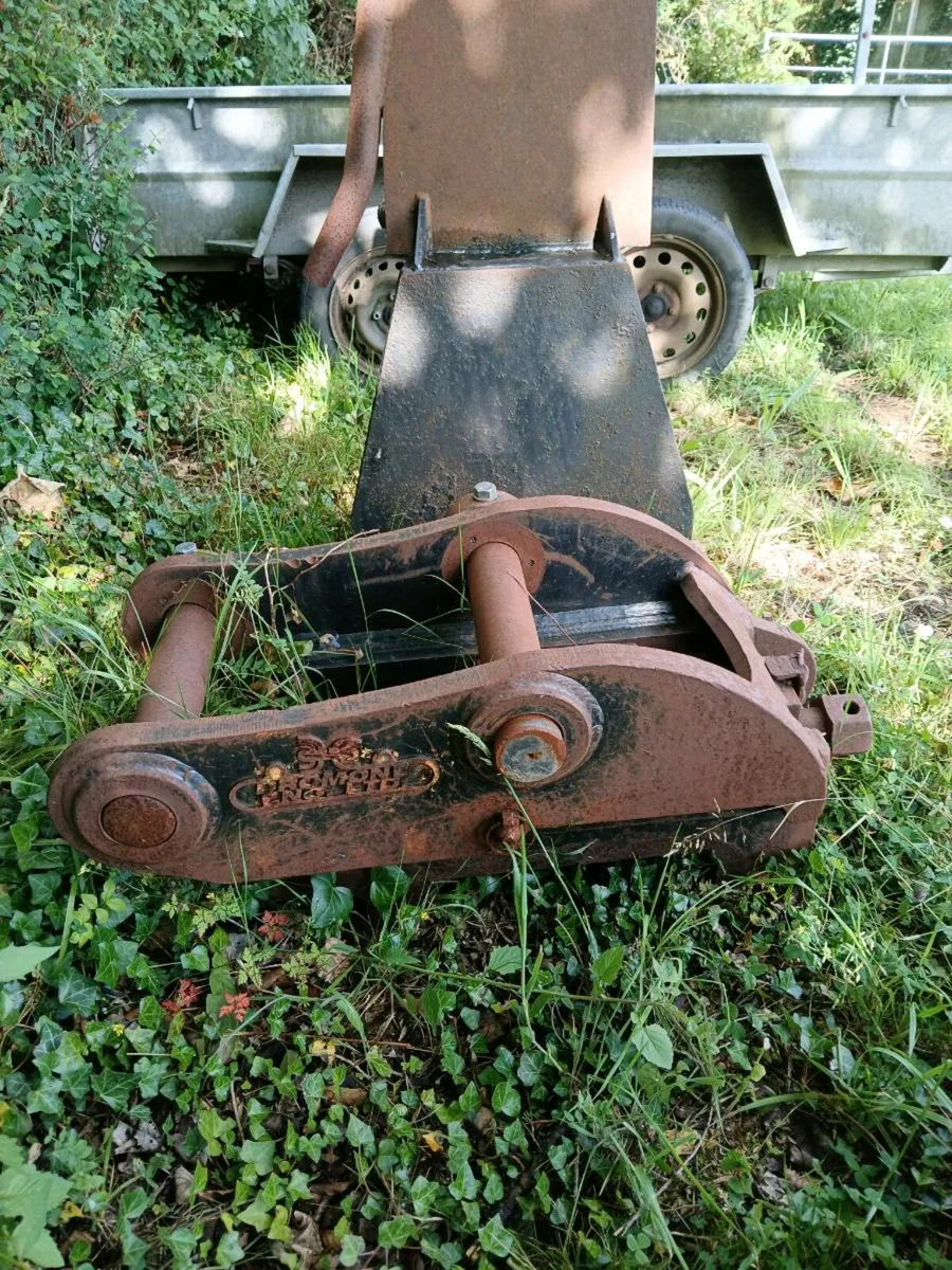Semi Quick Hitch - Image 3