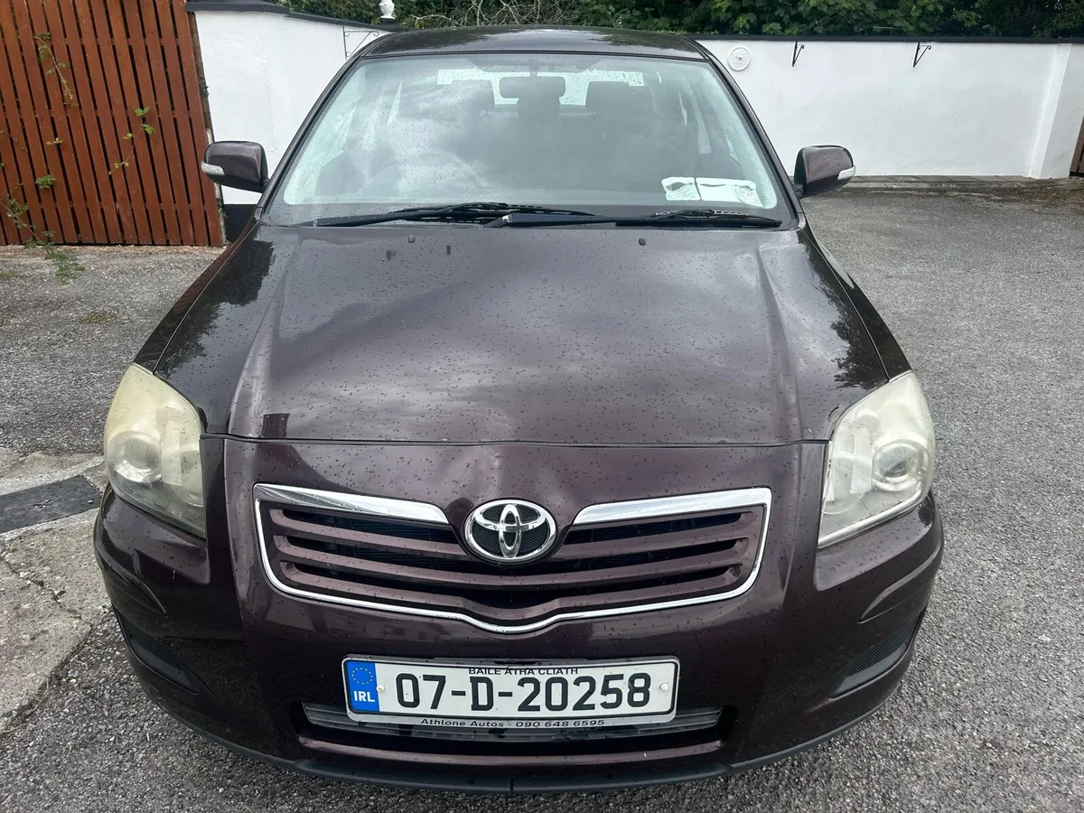 Toyota Avensis - Image 1