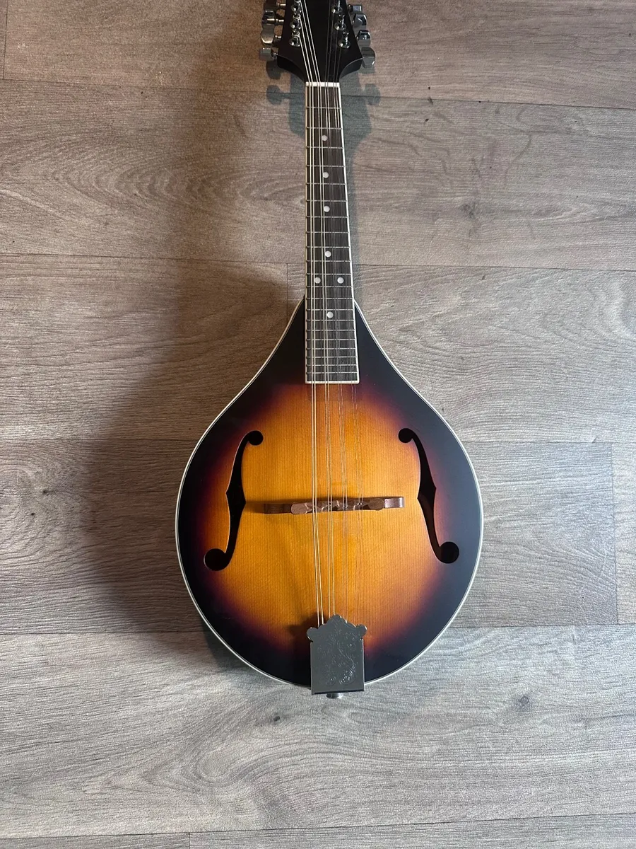 Mandolin - Image 1