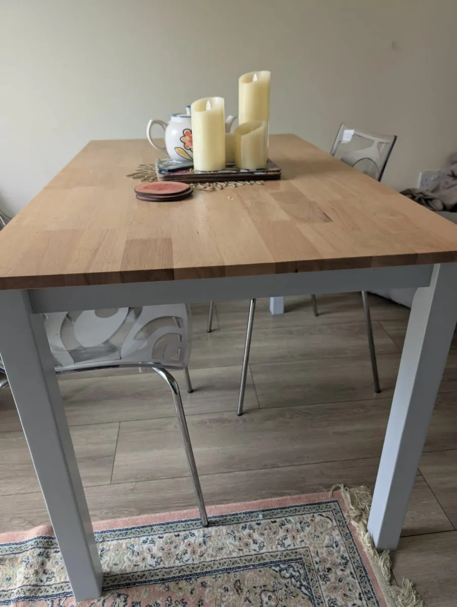 Table and. 4 chairs - Image 3