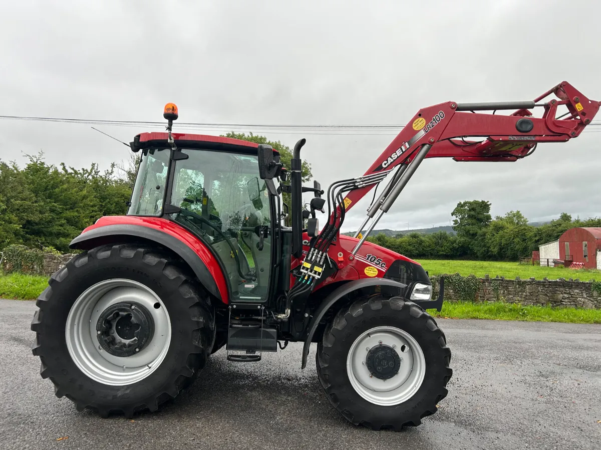 2018 Case Farmall 105C with Loader - Image 4