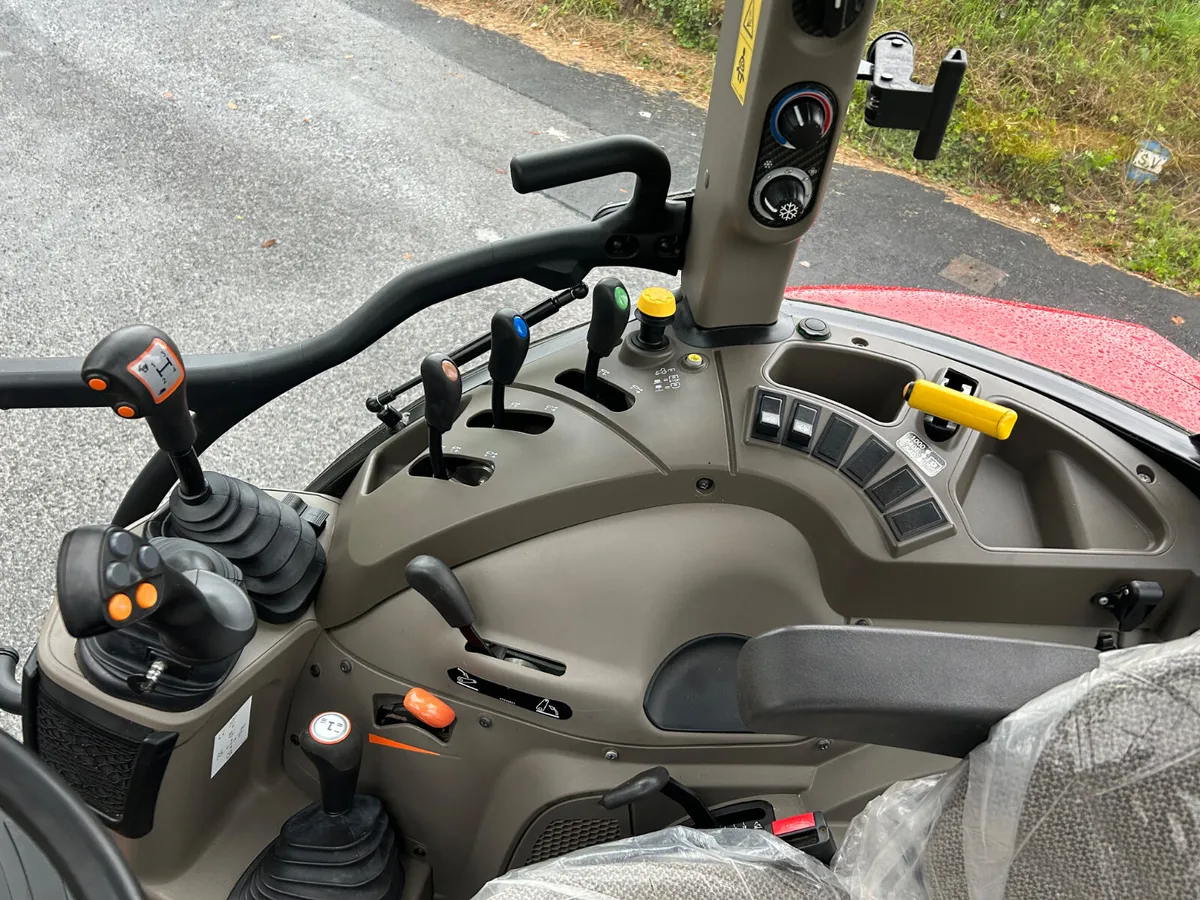 2018 Case Farmall 105C with Loader - Image 2