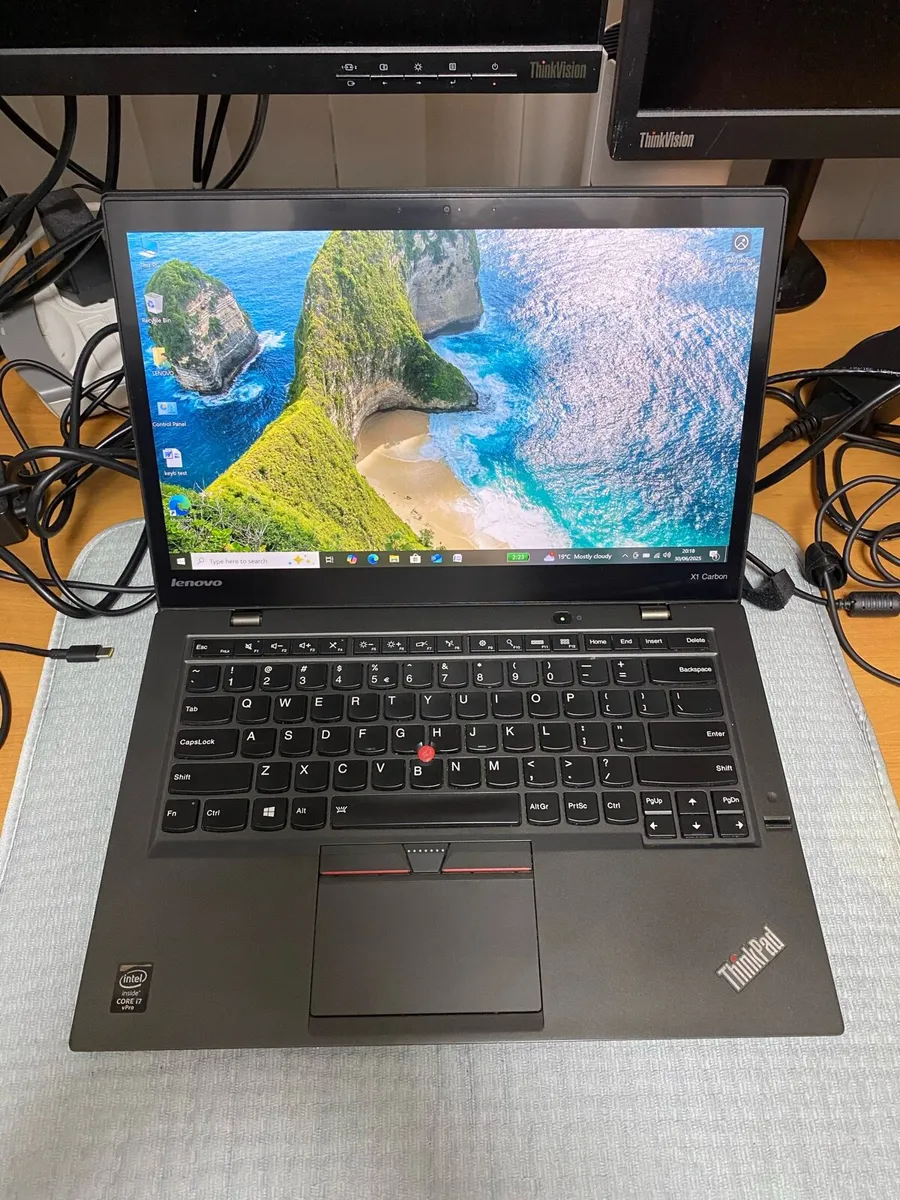 Lenovo X1 i7 8gb 256 win 10 - Image 1