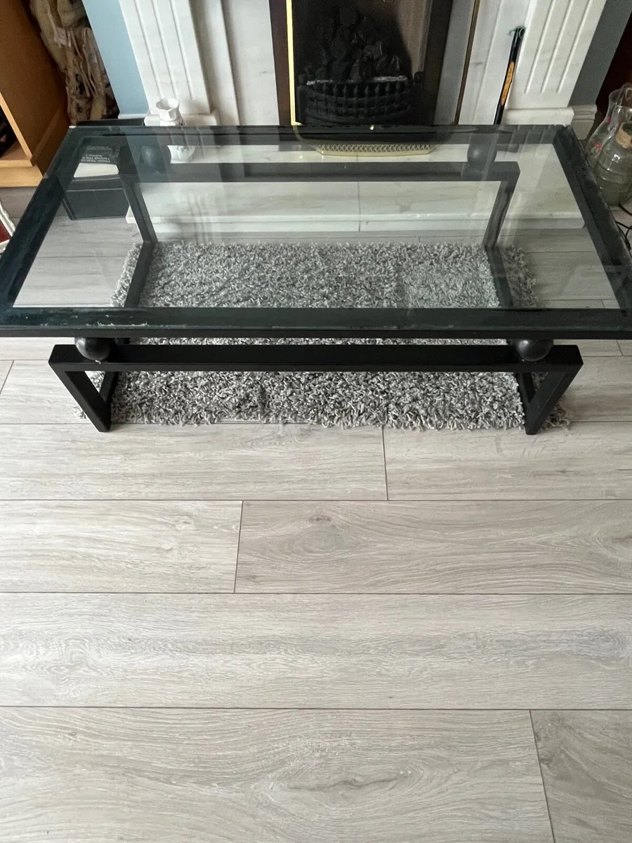 Metal / Glass coffee table - Image 1
