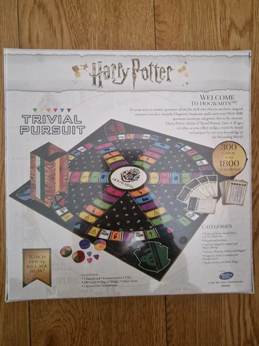 Harry Potter Trivial Pursuit Board Game - Image 1