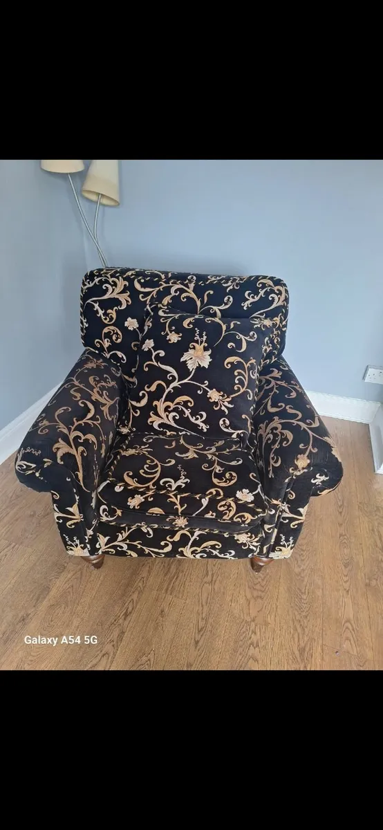 Suite of furniture - Image 3