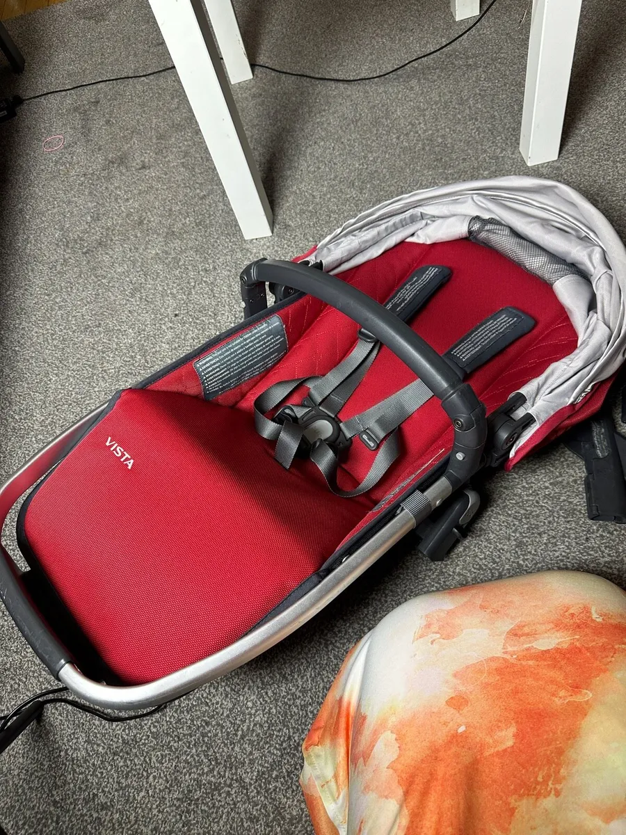 Uppababy Vidta ramble seat with adapters - Image 4