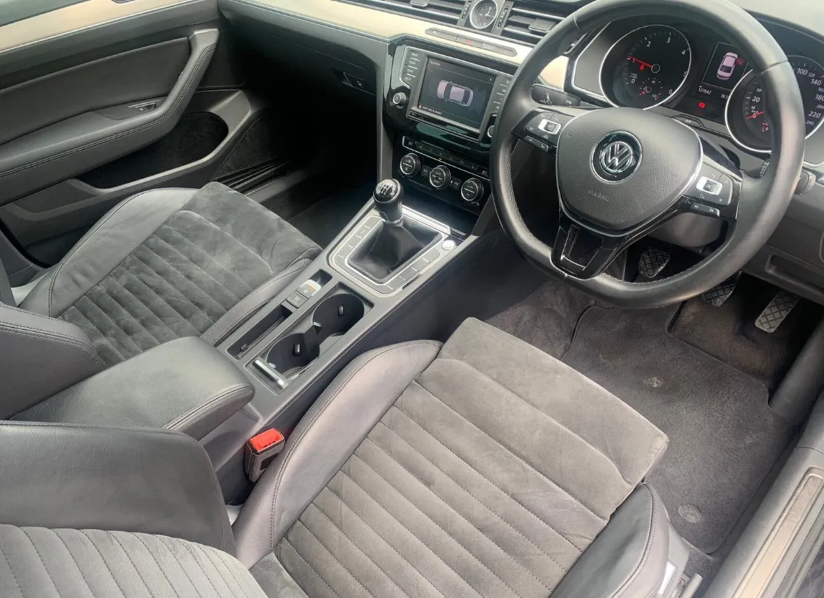 Volkswagen Passat 2015 - Image 4