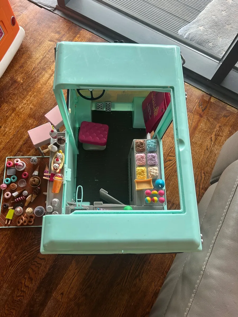 Generation doll ice cream truck - Image 2