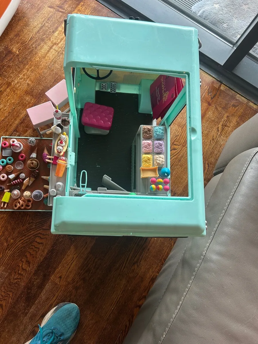 Generation doll ice cream truck - Image 4