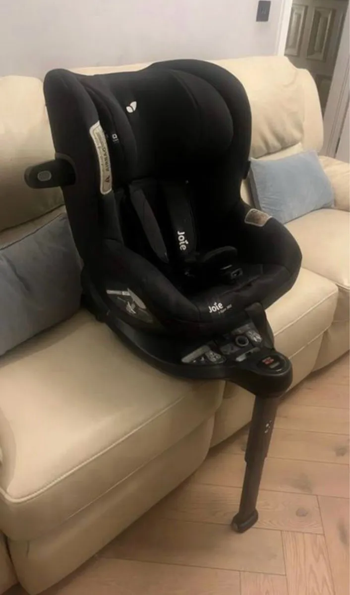 Joie 360 car seat - Image 3