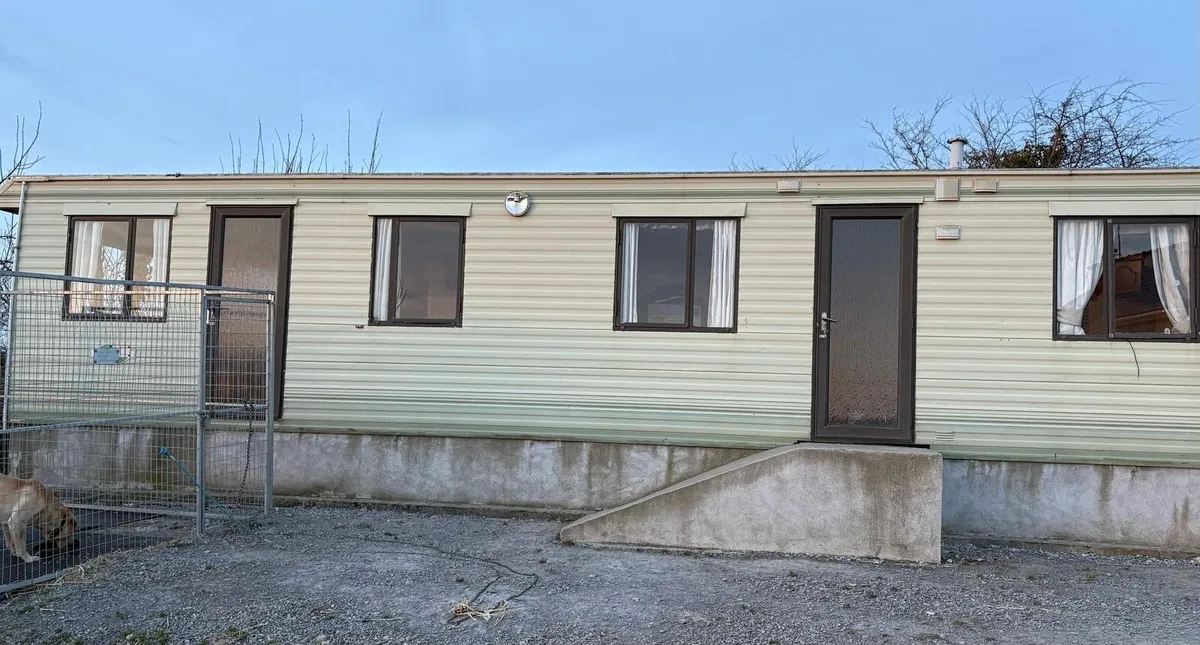 Mobile home - Image 1