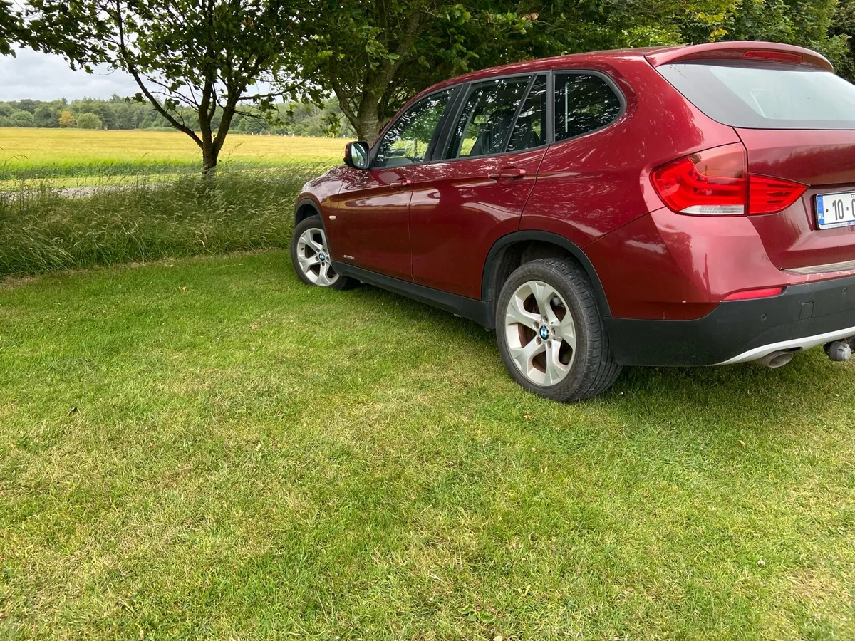 BMW X1 2010 - Image 2