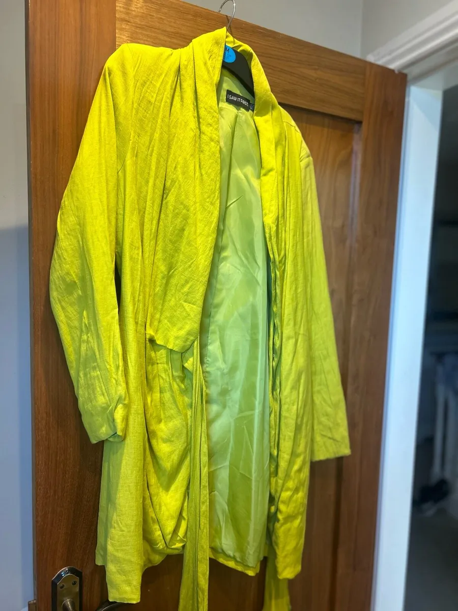 Green dress - Image 1