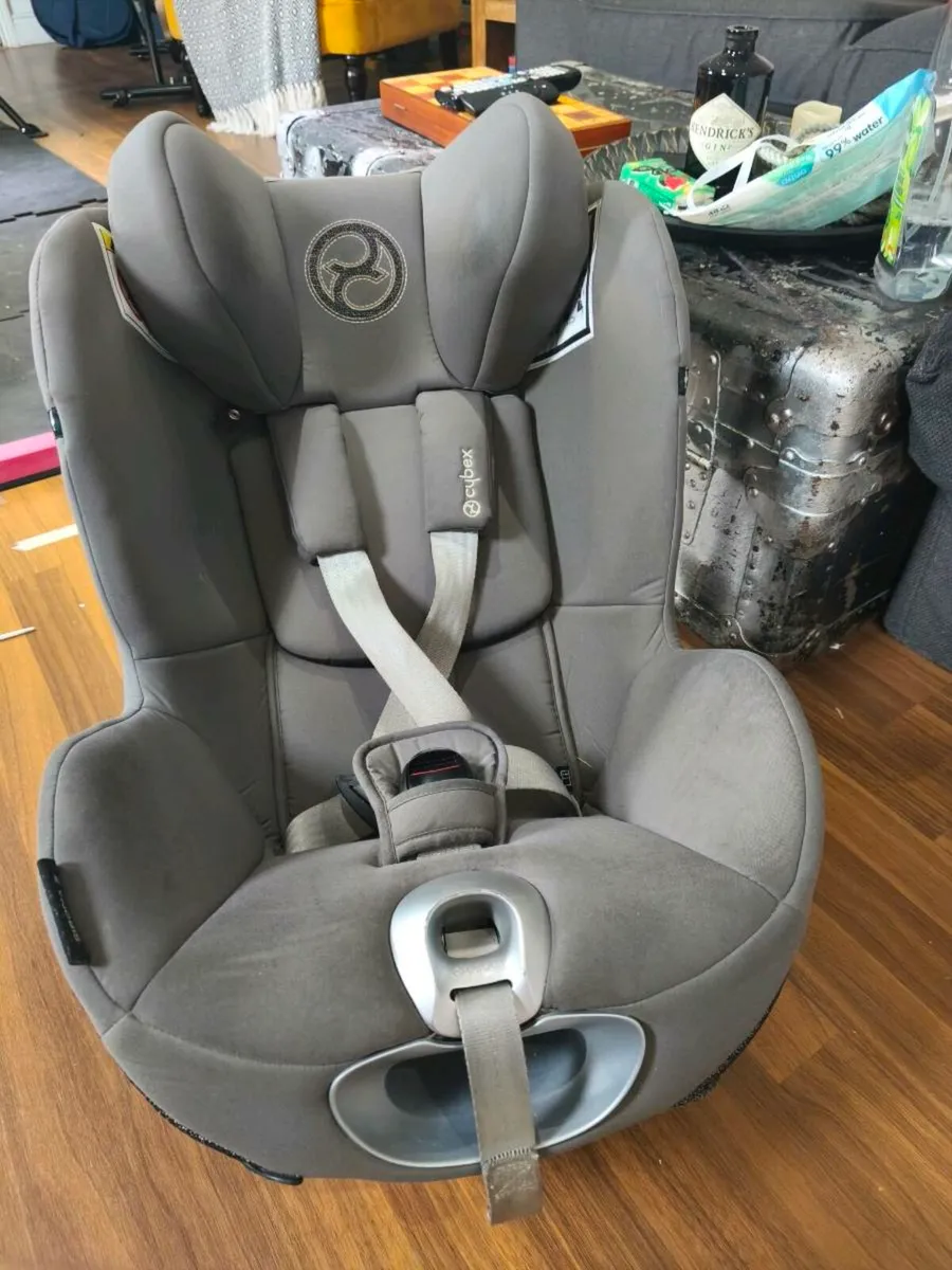 Cybex Car Seat Base Z with Sirona Z i-Size Seat - Image 3
