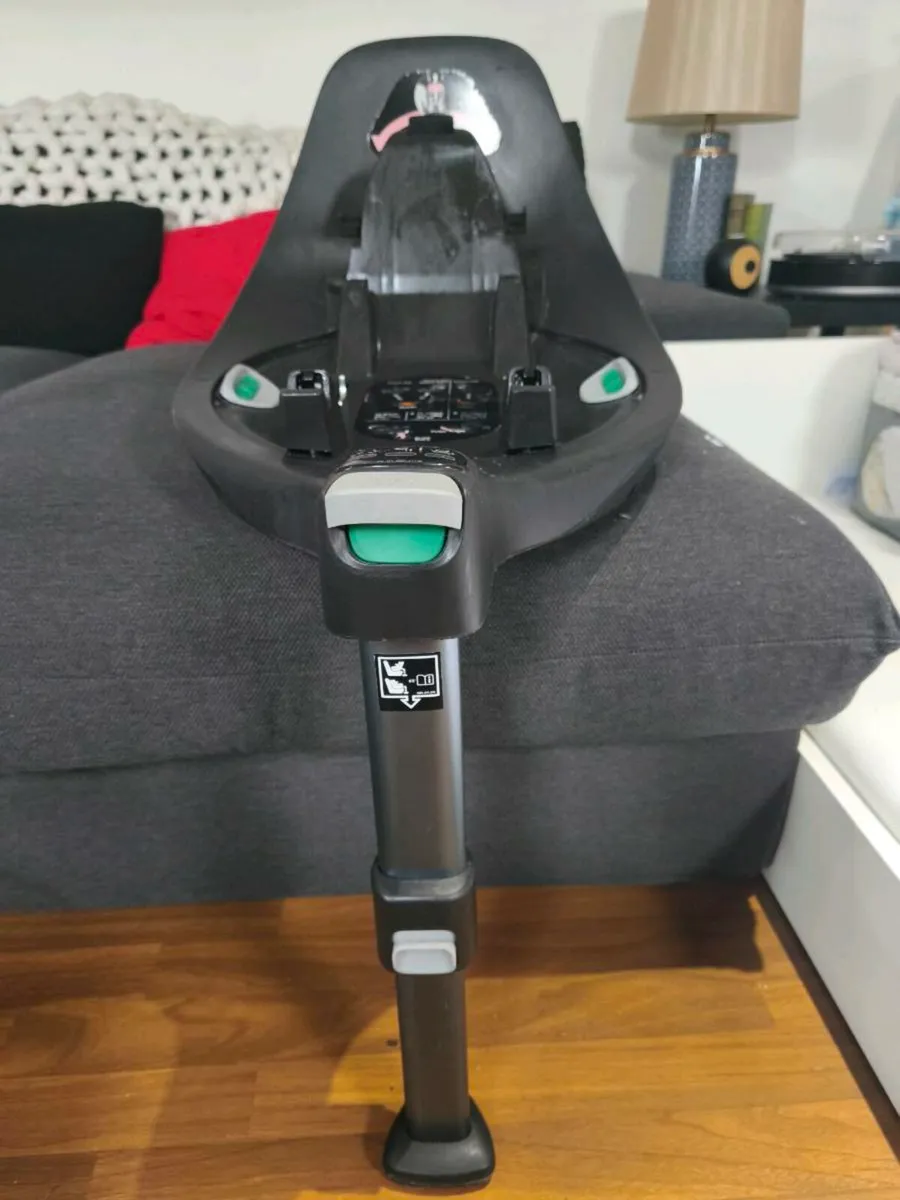 Cybex Car Seat Base Z with Sirona Z i-Size Seat - Image 4
